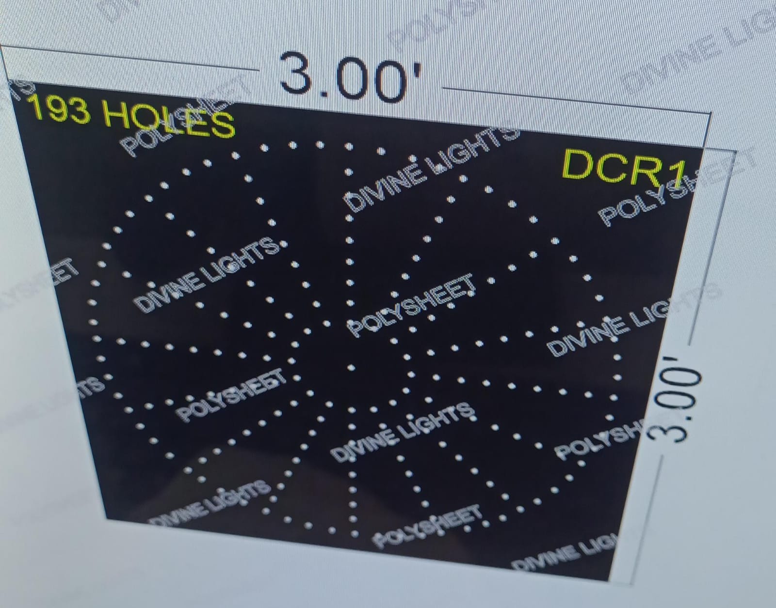 DCR1 DESIGNER CRICLE 3X3 FEET 193 HOLES